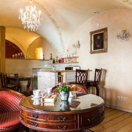 Antique Old Town Studio By Urban Rent Appartement Vilnius Buitenkant foto
