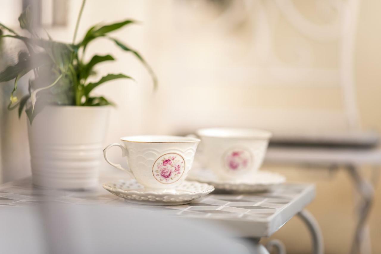 Antique Old Town Studio By Urban Rent Appartement Vilnius Buitenkant foto