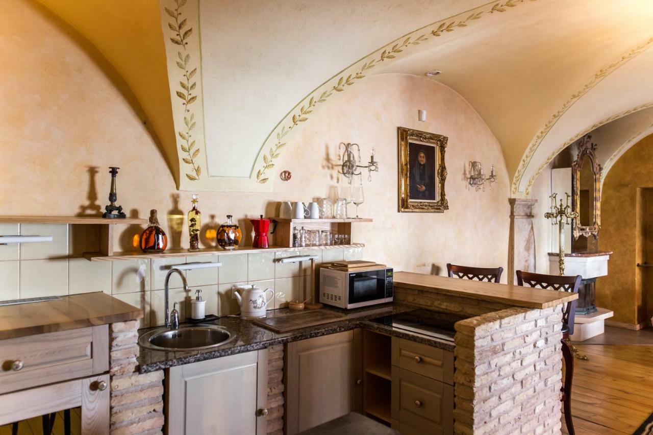 Antique Old Town Studio By Urban Rent Appartement Vilnius Buitenkant foto